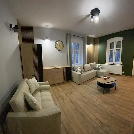 Przystanek - Berlin كارباش